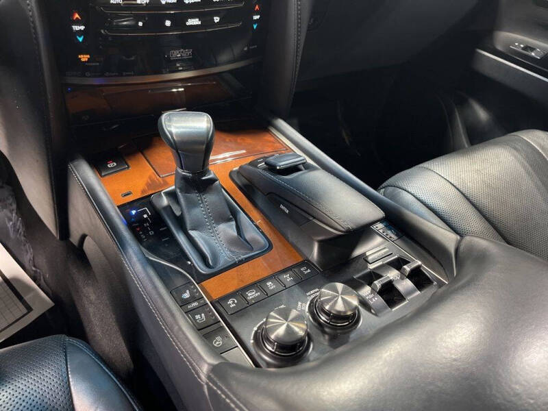2019 Lexus LX 570