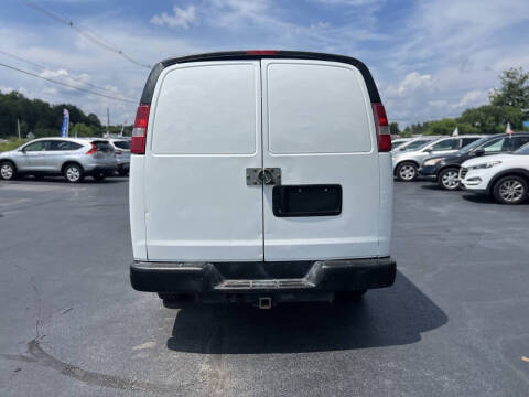 2016 GMC Savana 3500