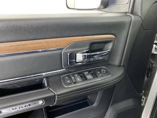 2016 RAM 3500 Laramie