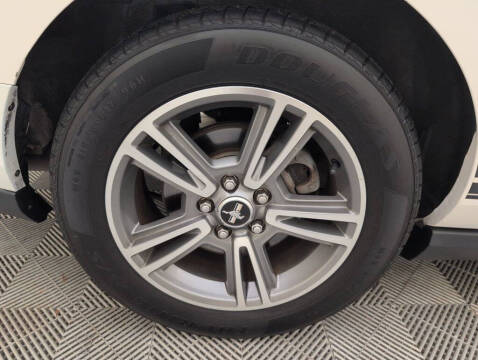 2010 Ford Mustang V6 Premium