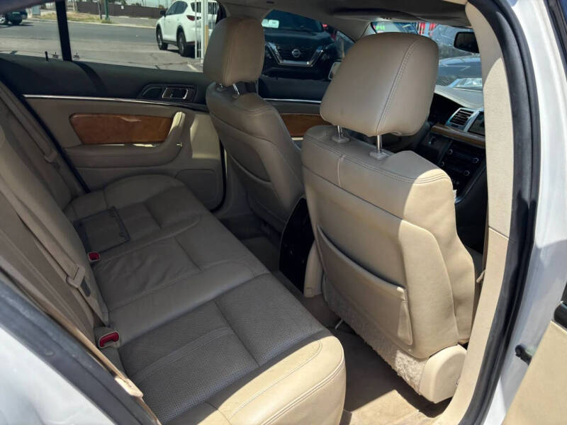 2012 Lincoln MKS