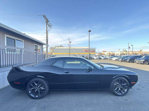 2021 Dodge Challenger SXT