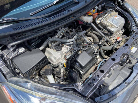 2016 Toyota Prius c Two