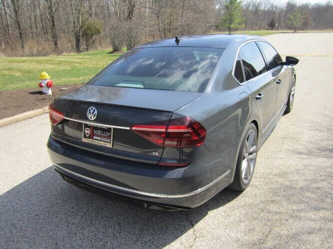 2017 Volkswagen Passat 1.8T R-Line