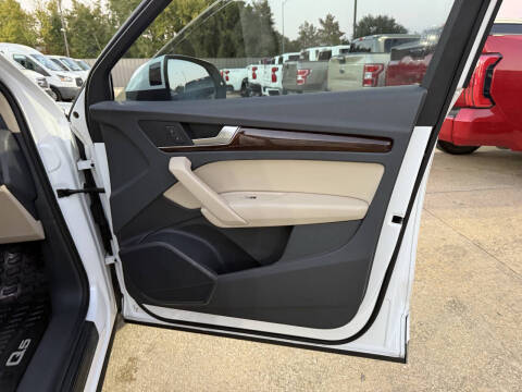 2019 Audi Q5 quattro Premium 45 TFSI