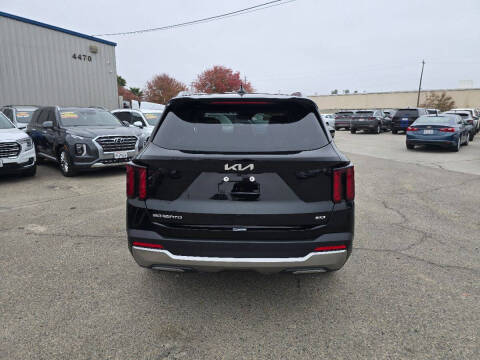2024 Kia Sorento S