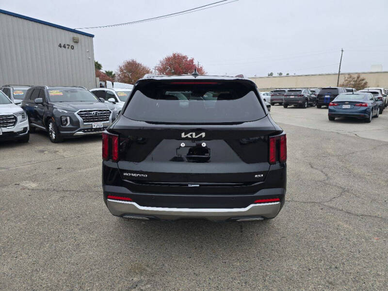 2024 Kia Sorento S