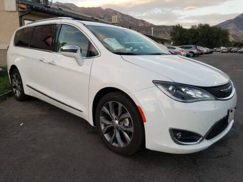 2017 Chrysler Pacifica for sale at PLANET AUTO SALES in Lindon UT