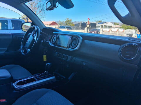 2020 Toyota Tacoma SR5 V6