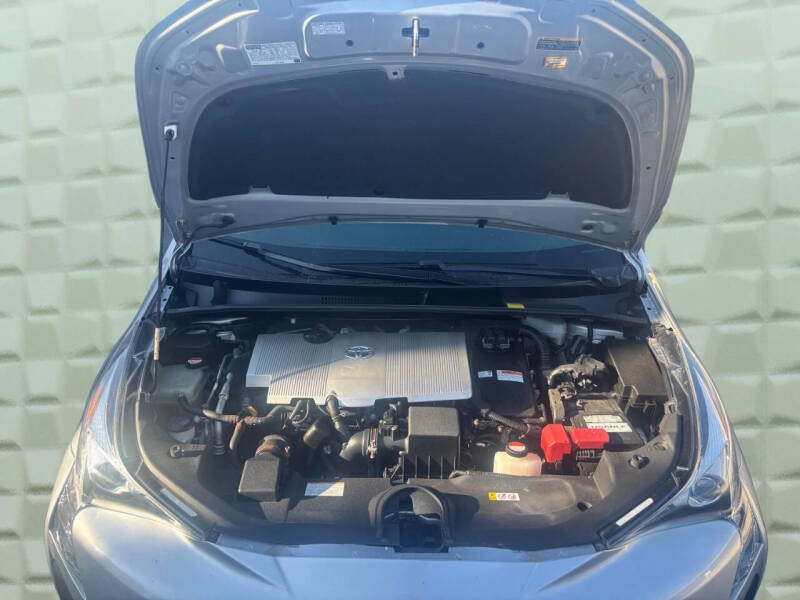 2016 Toyota Prius Two