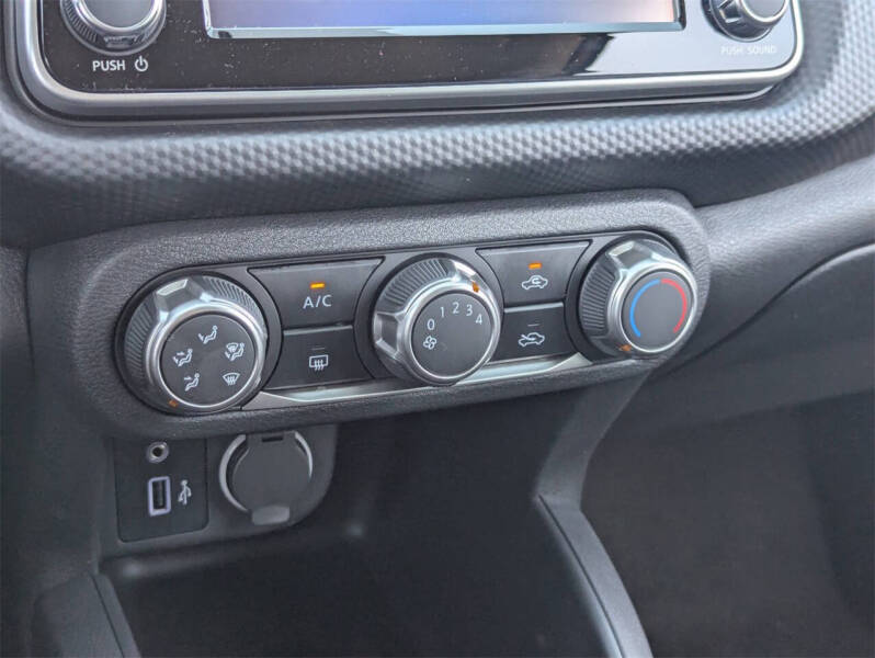 2025 Nissan Kicks Play S