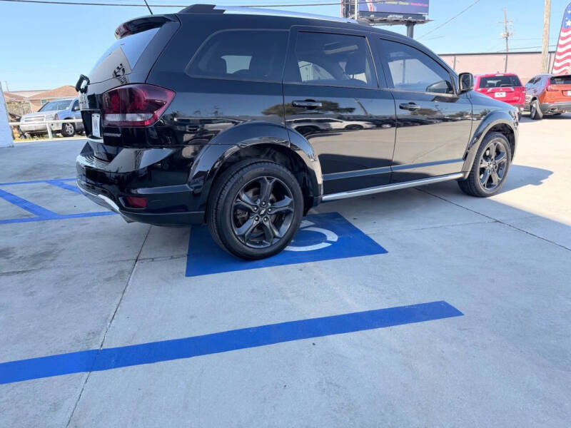 2018 Dodge Journey Crossroad