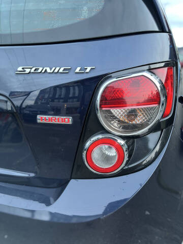 2016 Chevrolet Sonic LT Auto