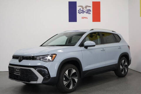 2025 Volkswagen Taos SE 4Motion