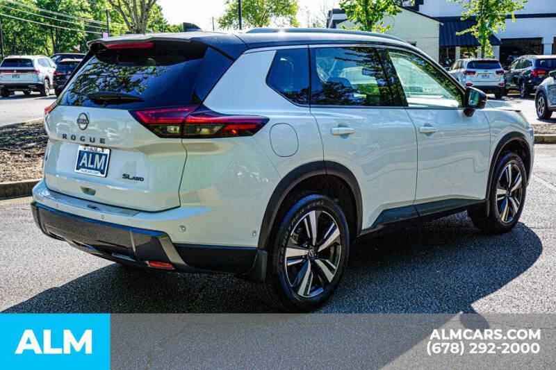 2024 Nissan Rogue SL