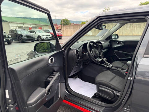 2022 Kia Soul GT-Line
