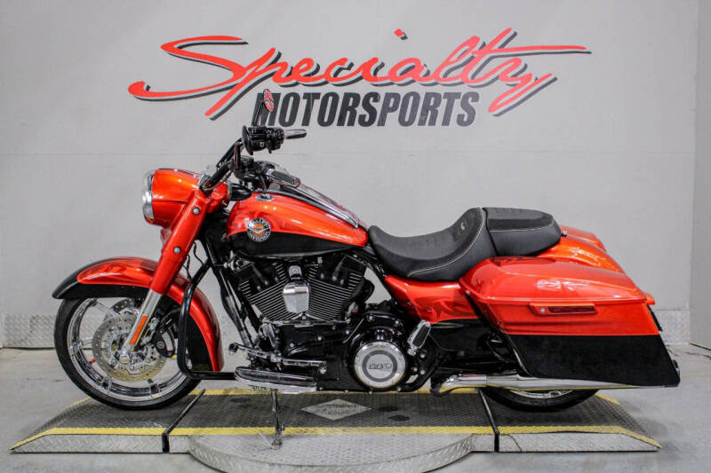 2014 Harley-Davidson CVO Road King