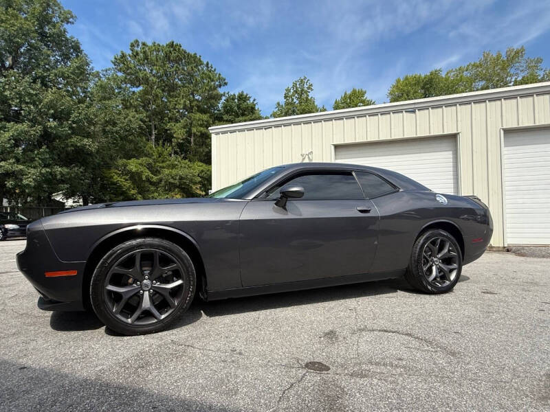 2018 Dodge Challenger SXT Plus