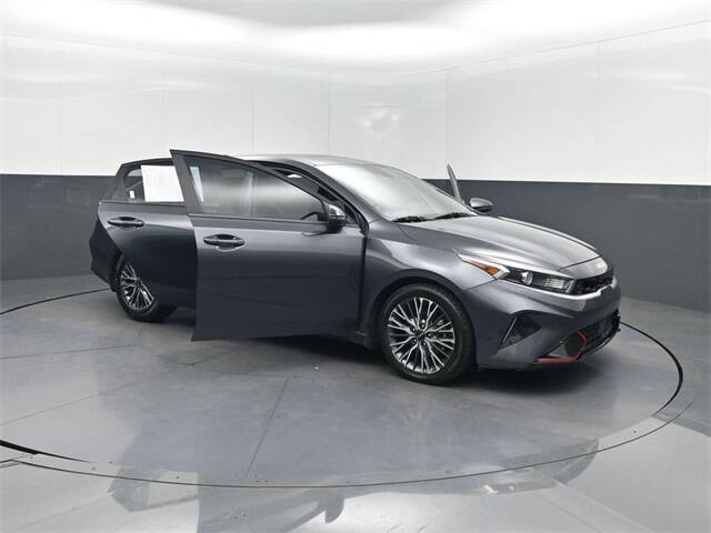 2022 Kia Forte GT Line