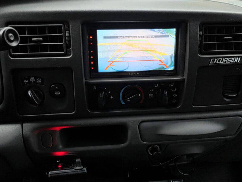 2004 Ford Excursion XLT