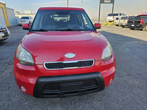 2010 Kia Soul +