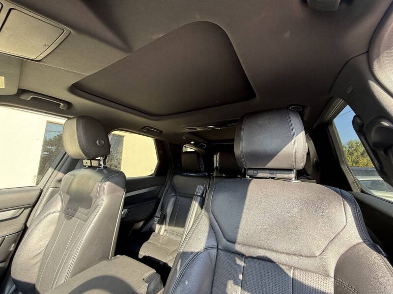 2020 Land Rover Discovery Landmark Edition