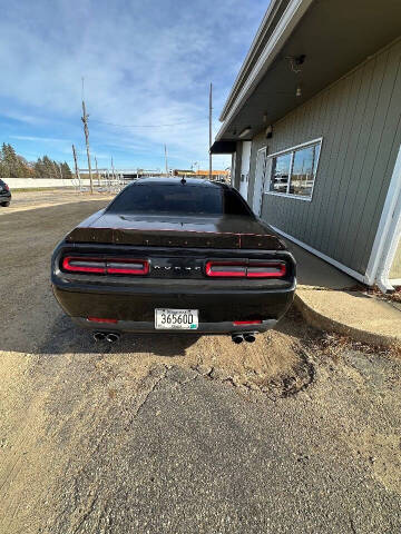 2015 Dodge Challenger SXT Plus