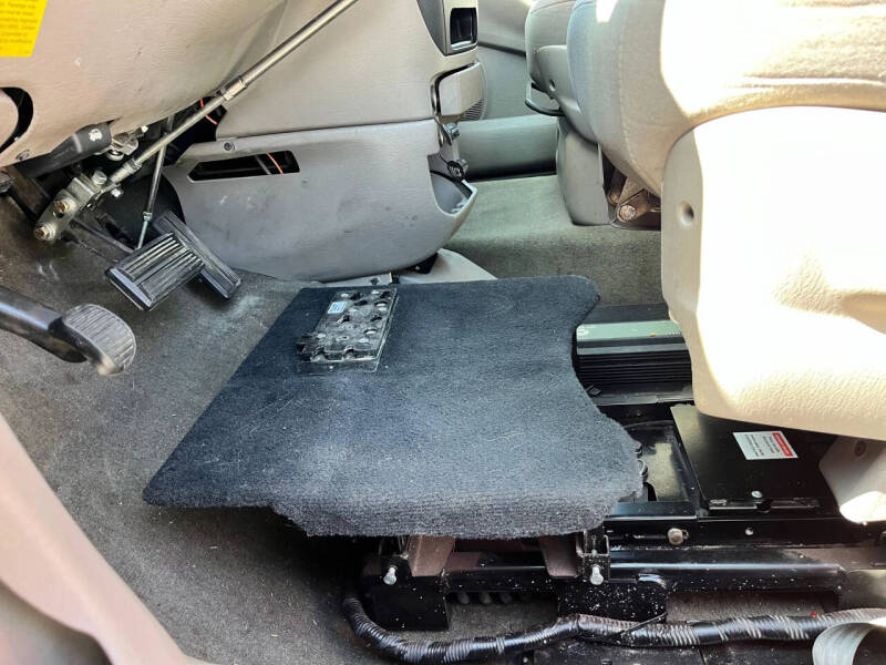 2002 Dodge Grand Caravan eX