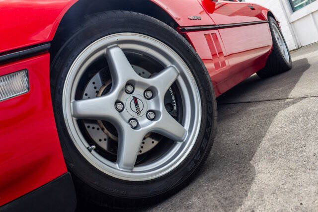 1990 Chevrolet Corvette 9