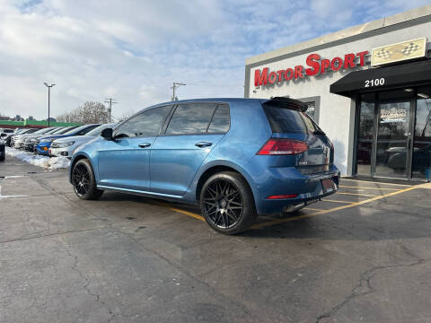 2019 Volkswagen Golf SE