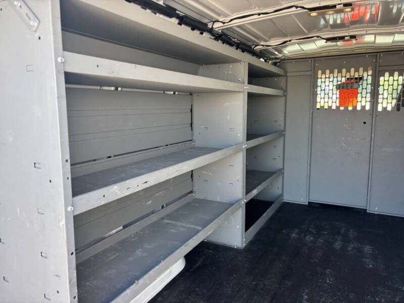 2021 Chevrolet Express 2500