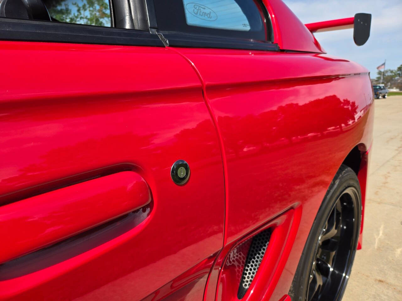 1995 Ford Mustang 36