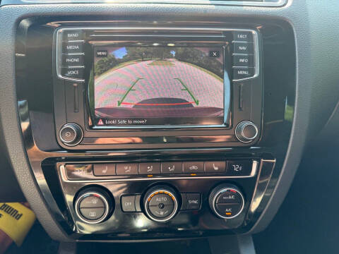 2017 Volkswagen Jetta 2.0T GLI