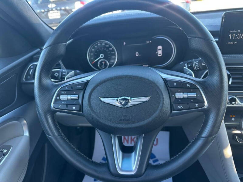 2023 Genesis G70