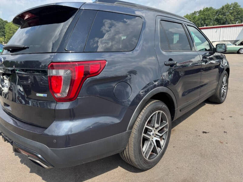 2017 Ford Explorer Sport