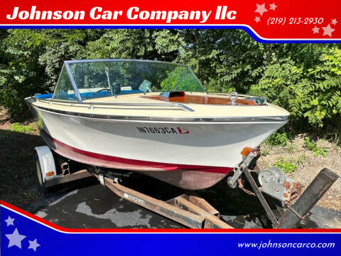 1974 CENTURY BOATS RESORTER 16 for sale at Johnson Car Company llc in Crown Point IN