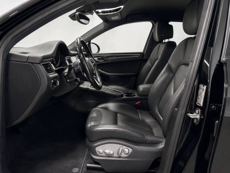 2018 Porsche Macan S