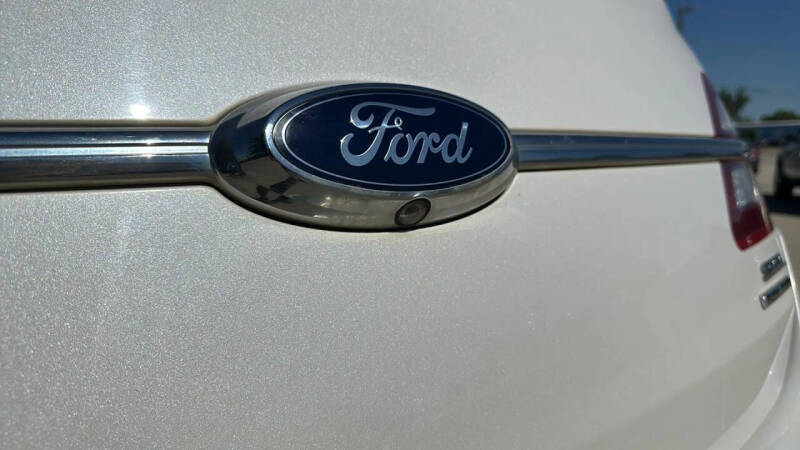 2014 Ford Taurus SEL