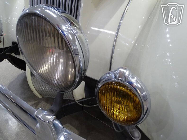 1936 Packard Eight Sedan