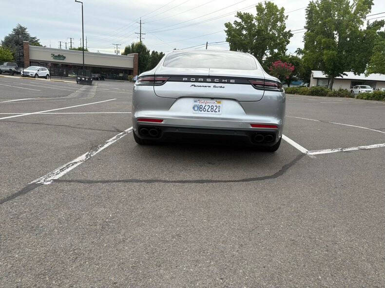 2017 Porsche Panamera