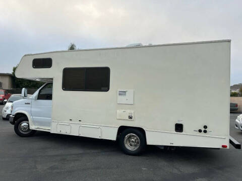 2014 Ford E-Series E-350 SD