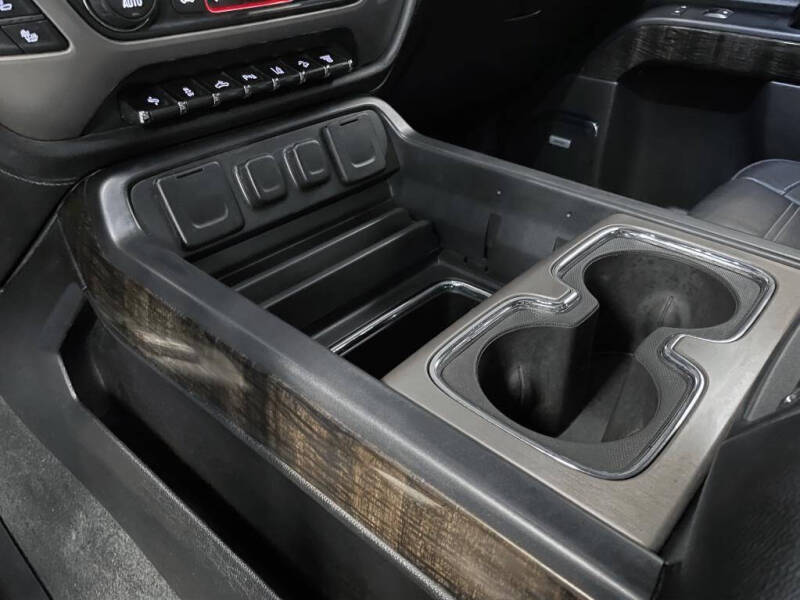 2015 GMC Sierra 2500HD Denali