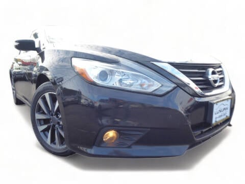 2016 Nissan Altima for sale at Columbus Luxury Cars in Columbus OH