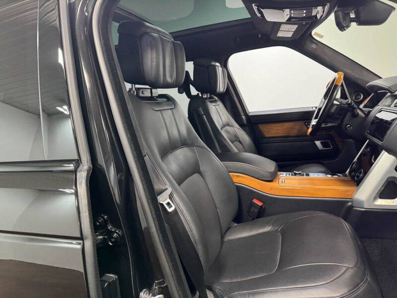 2021 Land Rover Range Rover P525 HSE Westminster Edition