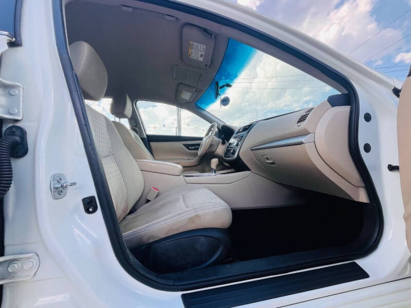 2017 Nissan Altima 2.5 SV