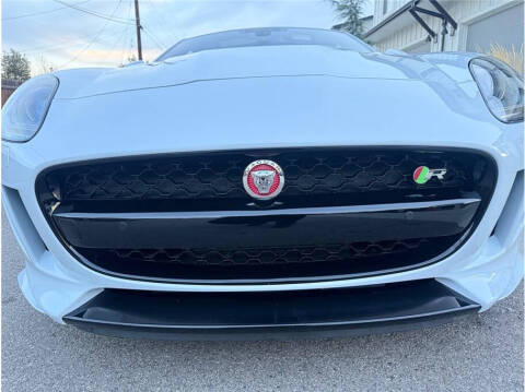 2017 Jaguar F-TYPE R