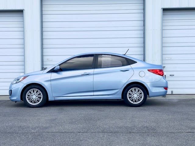 2012 Hyundai Accent GLS photo 8