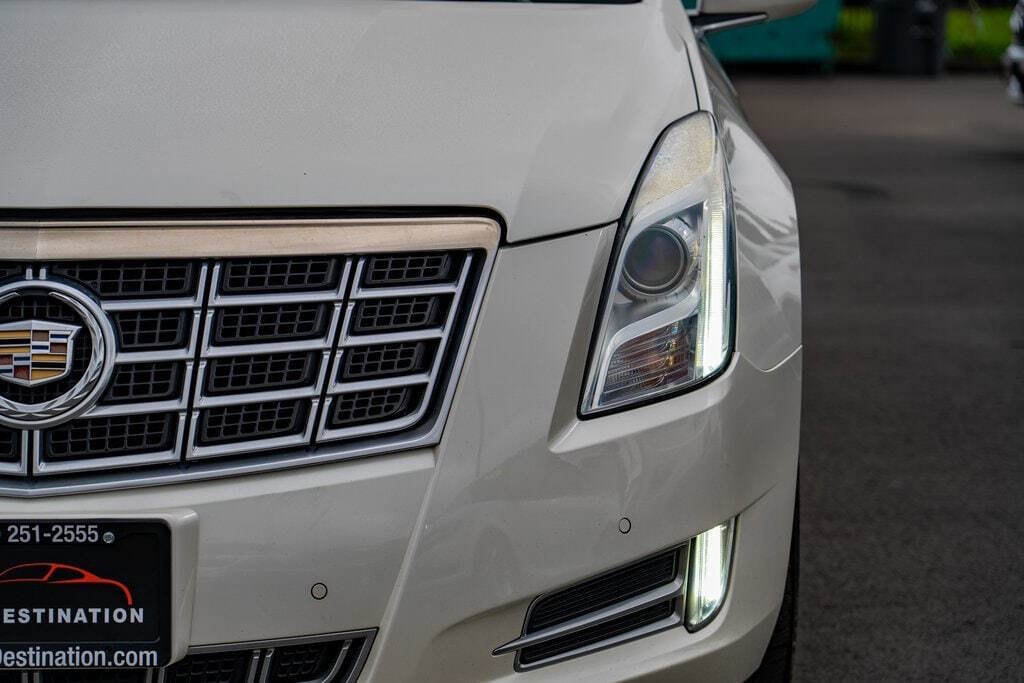 2014 Cadillac XTS for sale at Auto Destination in Puyallup, WA