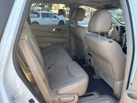 2014 Nissan Pathfinder SL