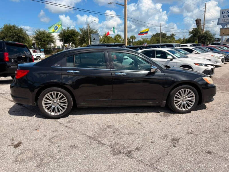2011 Chrysler 200 Limited